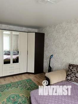 1-к квартира, посуточно, 37м2, 8/10 этаж