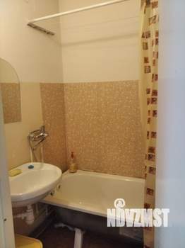 1-к квартира, посуточно, 34м2, 4/10 этаж