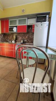 Студия квартира, посуточно, 38м2, 2/5 этаж