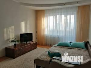 1-к квартира, посуточно, 38м2, 4/9 этаж