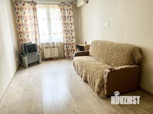 1-к квартира, посуточно, 40м2, 10/18 этаж