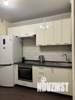 1-к квартира, посуточно, 36м2, 13/16 этаж