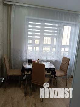 1-к квартира, посуточно, 37м2, 8/10 этаж