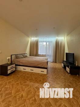 1-к квартира, посуточно, 40м2, 4/9 этаж
