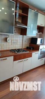 3-к квартира, посуточно, 65м2, 8/10 этаж