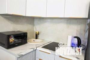 1-к квартира, посуточно, 35м2, 4/18 этаж