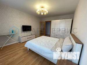 1-к квартира, на длительный срок, 52м2, 2/5 этаж