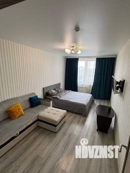 1-к квартира, посуточно, 35м2, 14/22 этаж