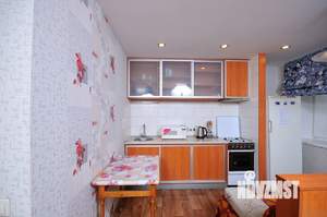 1-к квартира, посуточно, 40м2, 1/9 этаж