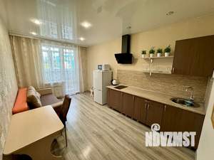 1-к квартира, посуточно, 44м2, 3/10 этаж