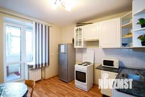 1-к квартира, посуточно, 45м2, 3/9 этаж