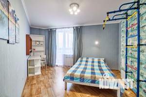 3-к квартира, посуточно, 82м2, 1/1 этаж