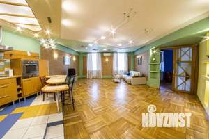 2-к квартира, посуточно, 100м2, 1/1 этаж