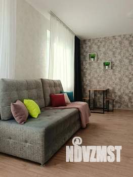 Студия квартира, посуточно, 35м2, 2/10 этаж