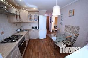 1-к квартира, посуточно, 42м2, 3/10 этаж