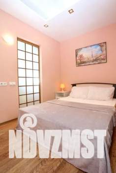 3-к квартира, посуточно, 55м2, 1/1 этаж