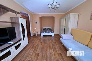 1-к квартира, посуточно, 42м2, 3/10 этаж