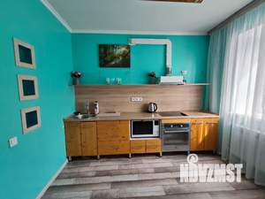 Студия квартира, посуточно, 43м2, 6/9 этаж