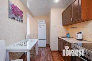 Студия квартира, посуточно, 30м2, 3/9 этаж