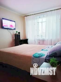 1-к квартира, посуточно, 40м2, 6/9 этаж