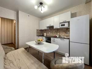 1-к квартира, посуточно, 38м2, 2/19 этаж