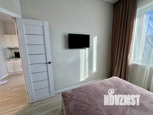 1-к квартира, посуточно, 45м2, 19/20 этаж