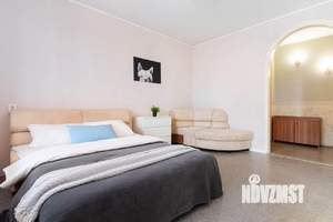 1-к квартира, посуточно, 38м2, 8/12 этаж