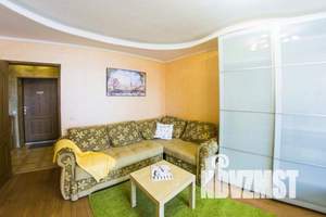 1-к квартира, посуточно, 40м2, 6/9 этаж