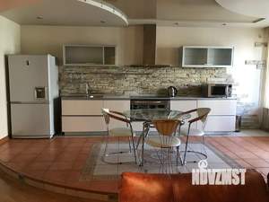 3-к квартира, на длительный срок, 96м2, 2/10 этаж