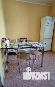 1-к квартира, посуточно, 42м2, 7/10 этаж