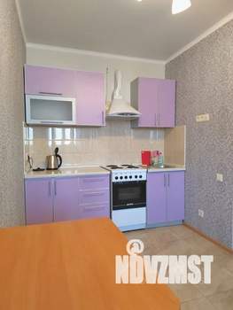 1-к квартира, посуточно, 40м2, 11/16 этаж