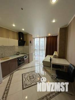 Студия квартира, посуточно, 38м2, 5/9 этаж