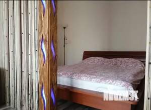 Студия квартира, посуточно, 43м2, 6/9 этаж