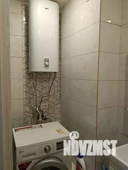 1-к квартира, посуточно, 37м2, 8/10 этаж