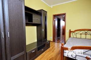 2-к квартира, посуточно, 80м2, 1/1 этаж
