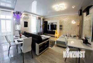 Студия квартира, посуточно, 43м2, 6/9 этаж