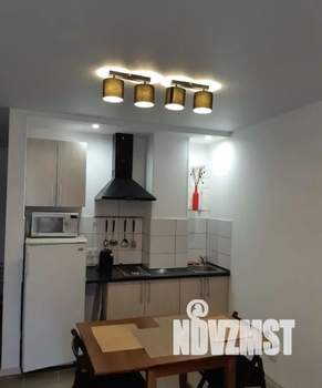 Студия квартира, посуточно, 30м2, 1/9 этаж