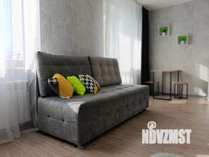 Студия квартира, посуточно, 35м2, 2/10 этаж