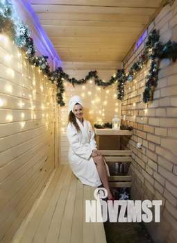 Студия квартира, посуточно, 42м2, 1/15 этаж