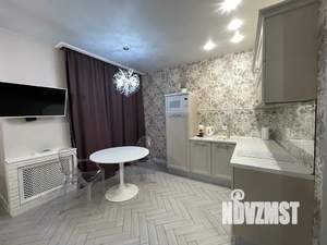 Студия квартира, посуточно, 40м2, 6/15 этаж