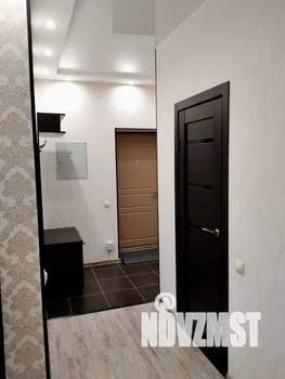 Студия квартира, посуточно, 42м2, 3/10 этаж