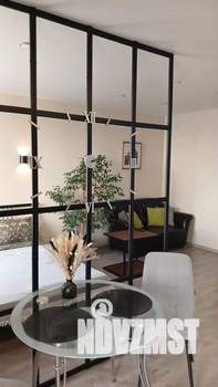 Студия квартира, посуточно, 43м2, 8/10 этаж