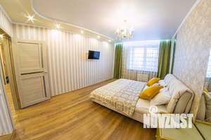 2-к квартира, посуточно, 60м2, 1/1 этаж