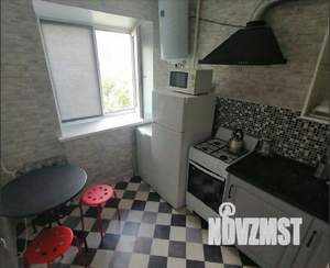 3-к квартира, посуточно, 57м2, 1/1 этаж