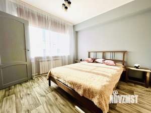 3-к квартира, посуточно, 54м2, 1/1 этаж