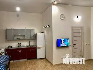 Студия квартира, посуточно, 42м2, 1/15 этаж