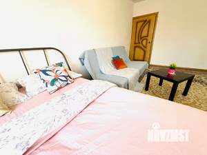 1-к квартира, посуточно, 33м2, 4/6 этаж