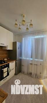 1-к квартира, посуточно, 40м2, 9/9 этаж