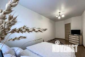 1-к квартира, посуточно, 38м2, 2/19 этаж