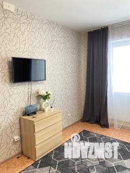 1-к квартира, посуточно, 37м2, 3/3 этаж